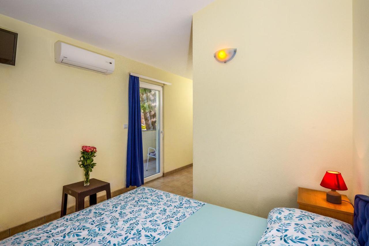 Apartments & Restaurant Galeb Marusici  Exteriér fotografie